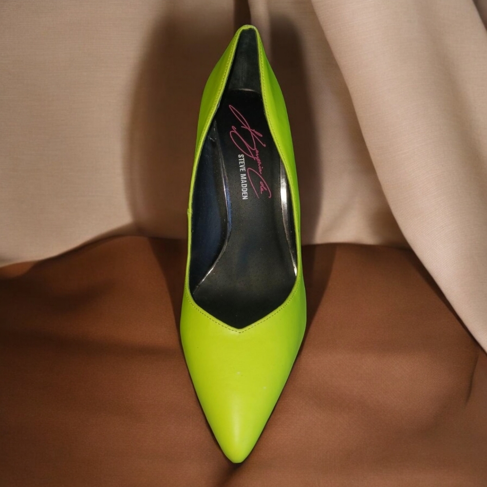 Steve Madden, Keyshia Cole Lime Green Heels with black and white heel - Picture 2 of 6
